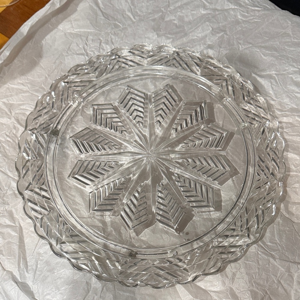 Elegant Clear Glass Serving Platter